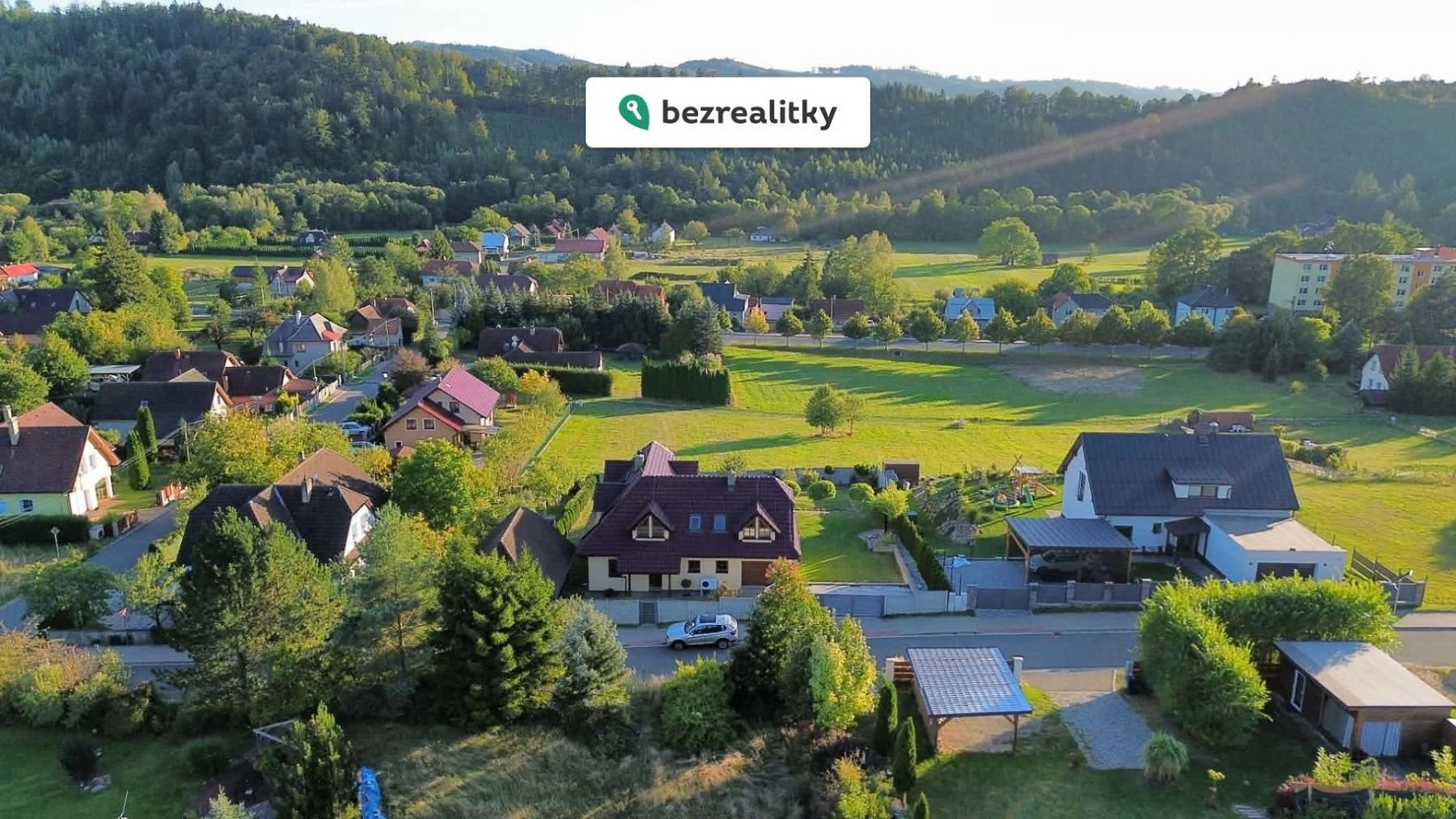 Prodej domu 237 m² s pozemkem 1 202 m² – fotografie 2
