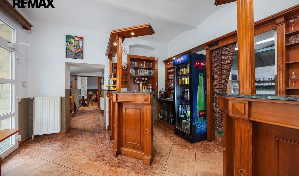 Prodej ubytovacího objektu 435 m², Hřensko – náhled fotky 9