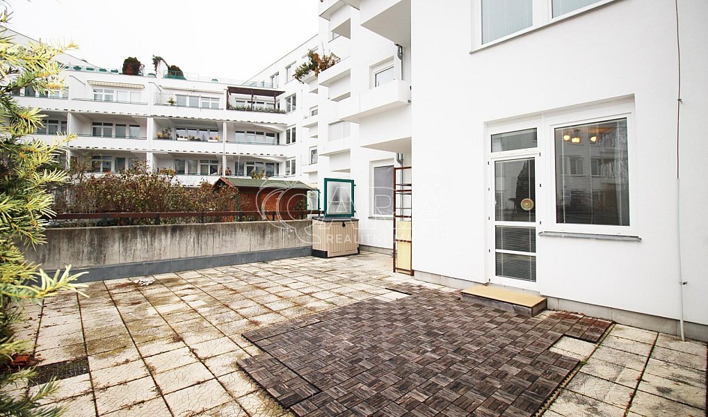Pronájem bytu 2+kk 43 m², Praha – náhled fotky 2