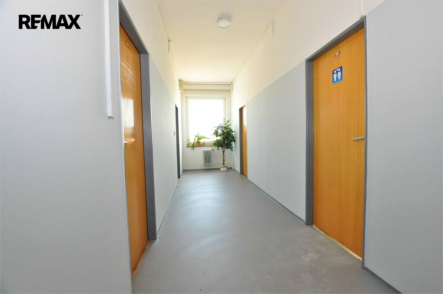 Pronájem kanceláře 20 m² – fotografie 4
