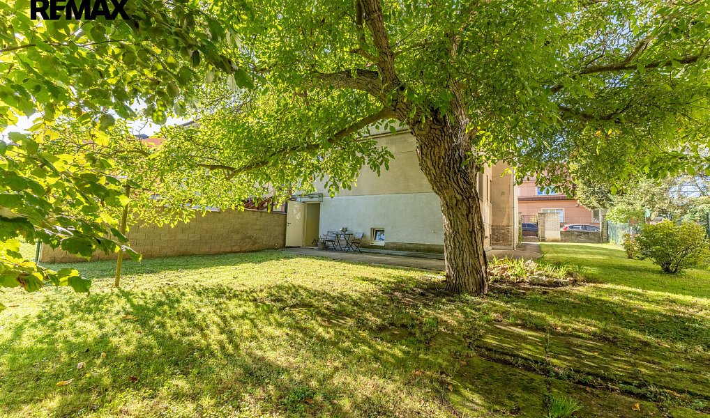 Prodej domu 210 m² s pozemkem 385 m², Praha – náhled fotky 35