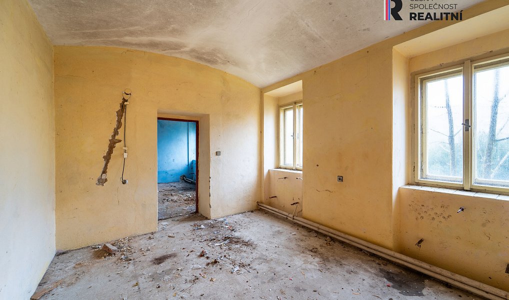 Prodej domu 618 m² s pozemkem 3 191 m², Chorušice – náhled fotky 11