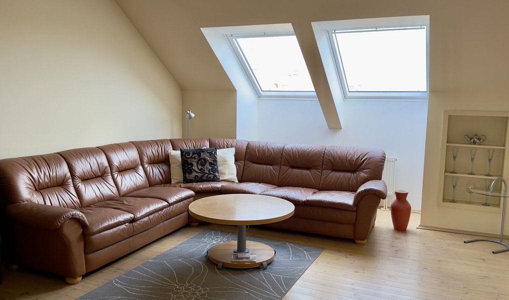 Pronájem bytu 4+kk 94 m², Praha – náhled fotky 3