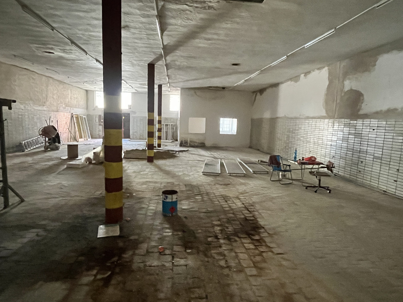 Pronájem výrobních prostor 239 m² – fotografie 3
