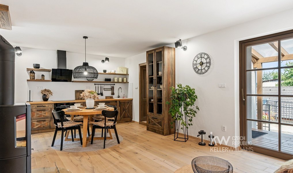 Prodej domu 180 m² s pozemkem 923 m², Račice – náhled fotky 2