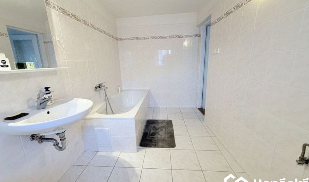 Prodej domu 125 m² s pozemkem 1 223 m², Chvalčov – náhled fotky 16