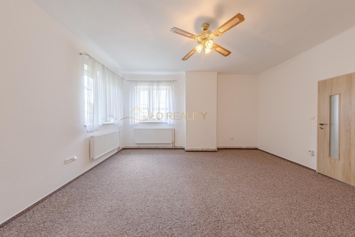 Pronájem bytu 3+kk 70 m² — photo 4