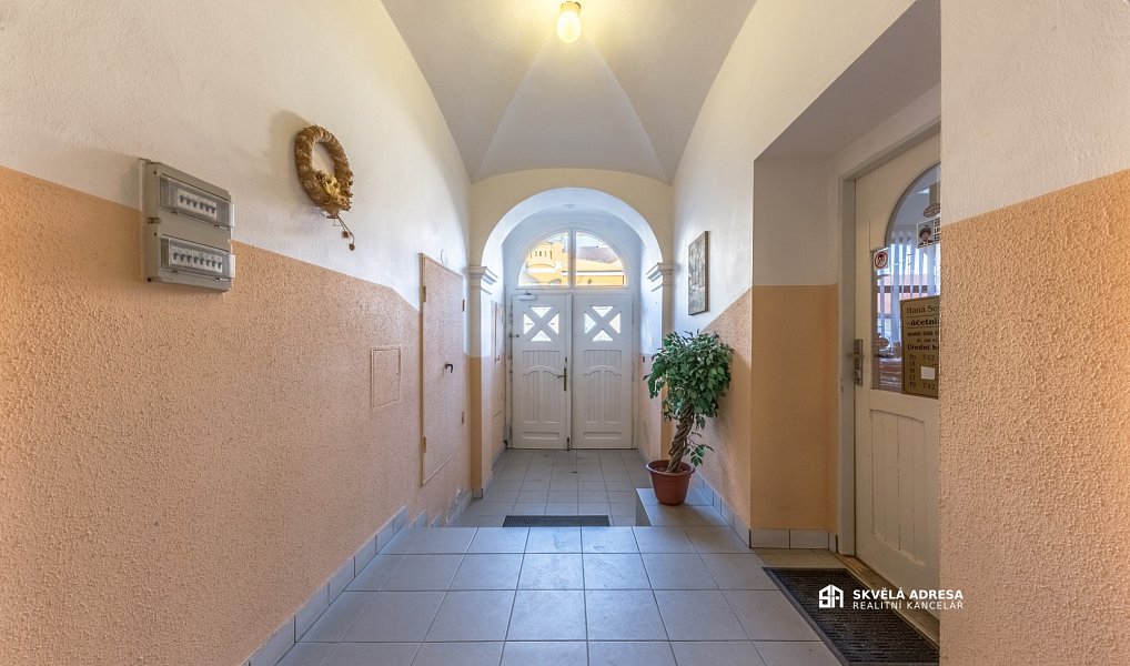 Prodej nájemního domu, činžáku 600 m², Vimperk – náhled fotky 22