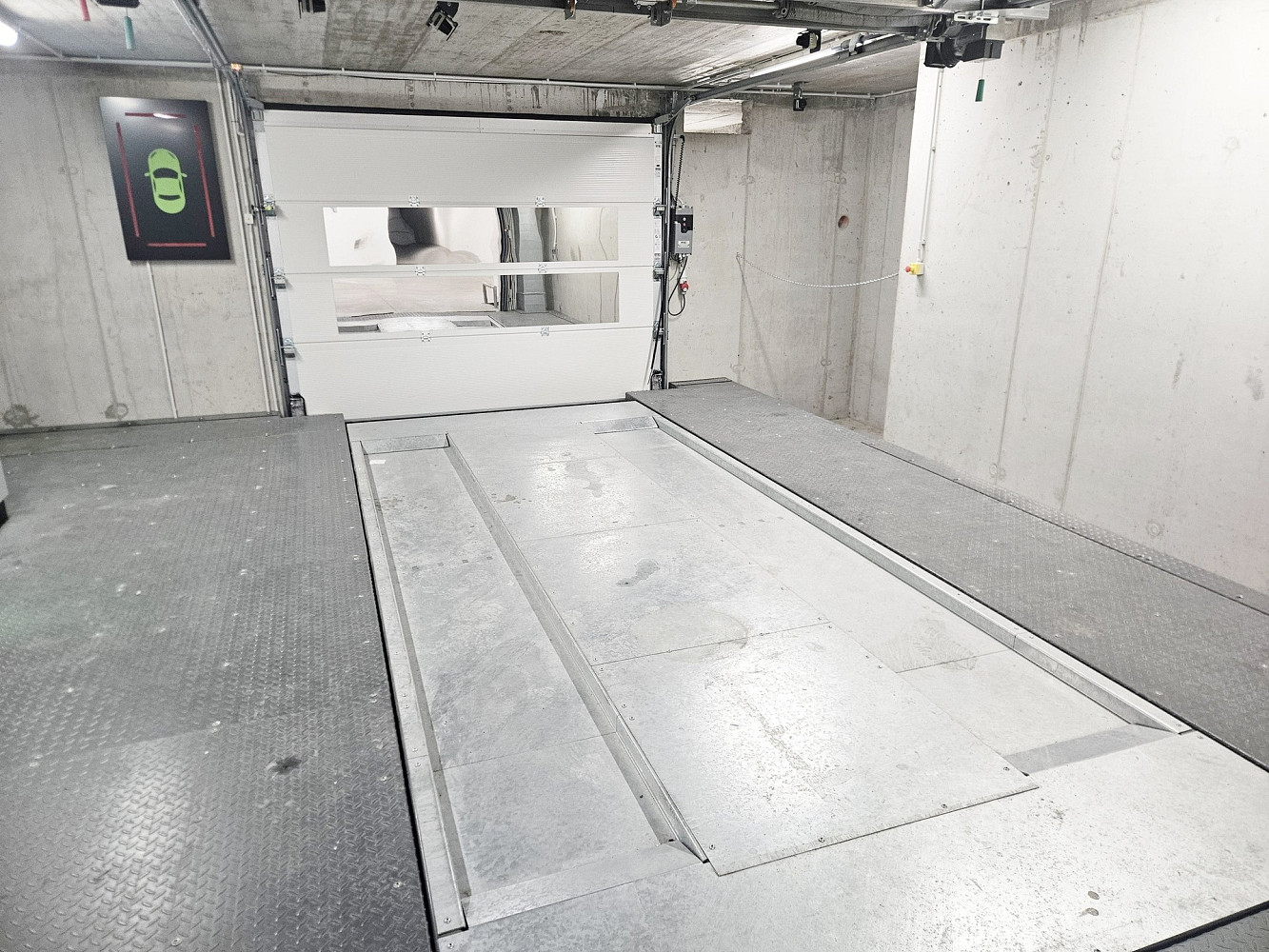 Prodej garážové stání, 15 m2 - Brno - Zábrdovice – fotografie 2