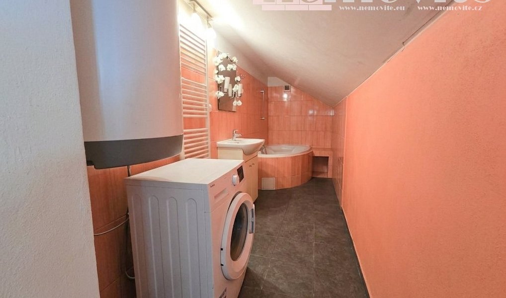 Prodej domu 150 m² s pozemkem 1 860 m², Žitenice – náhled fotky 15