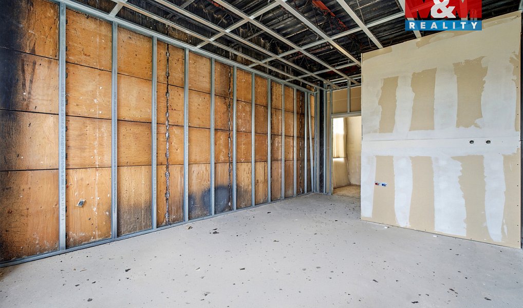 Prodej nájemního domu, činžáku 1 800 m², Chomutov – náhled fotky 16