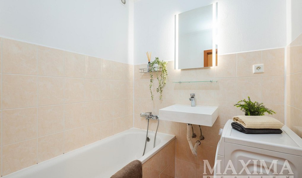 Prodej bytu 3+kk 69 m², Nupaky – náhled fotky 13