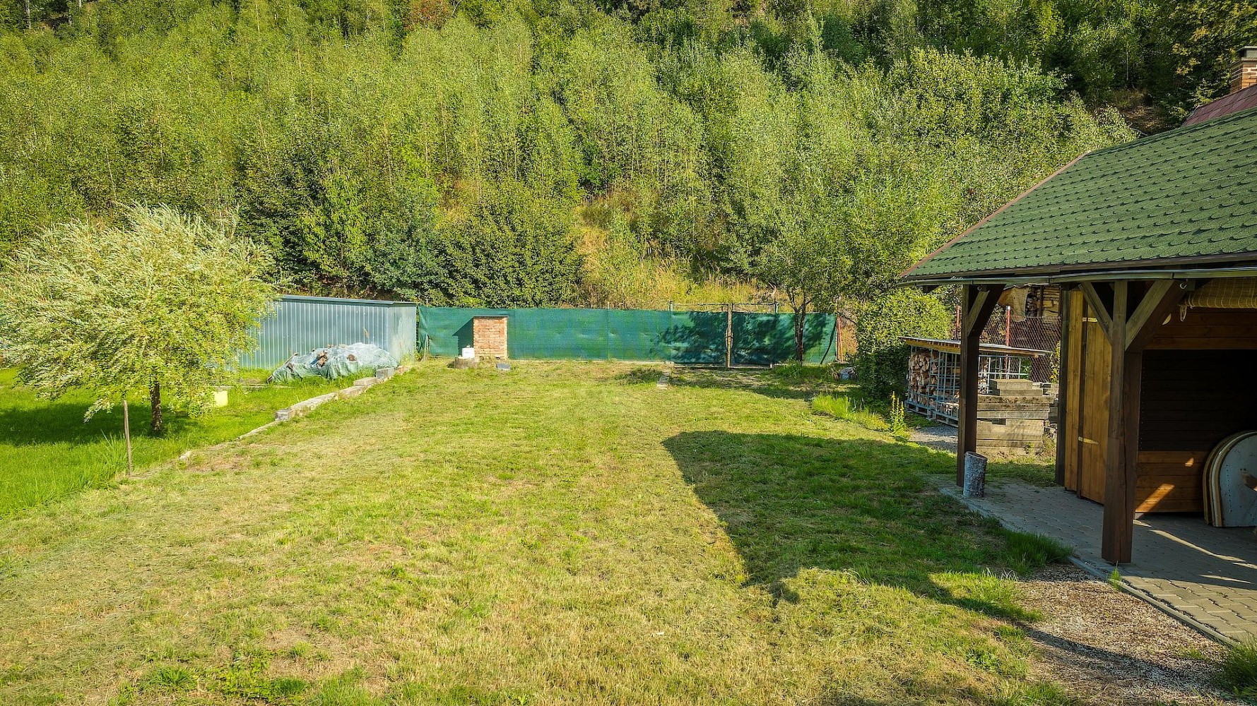Prodej stavebního pozemku 310 m² – fotografie 4