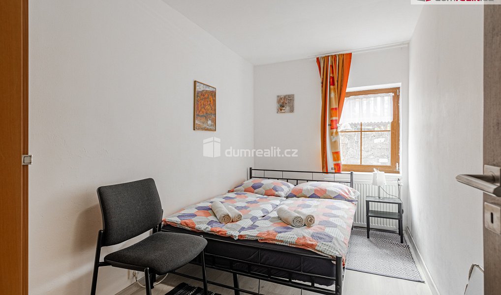 Prodej ubytovacího objektu 350 m², Bublava – náhled fotky 15
