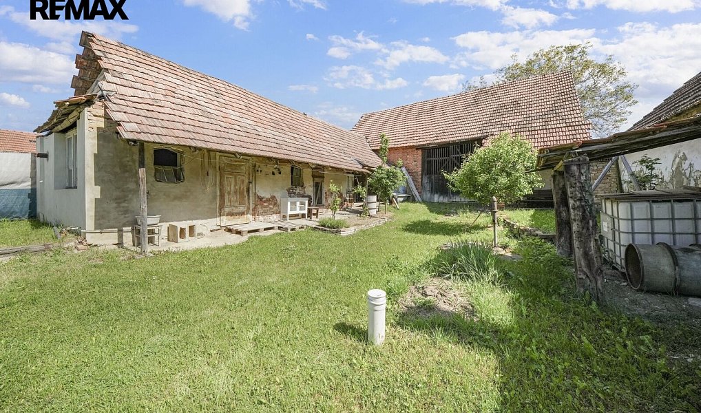 Prodej stavebního pozemku 1 027 m², Dražůvky – náhled fotky 7