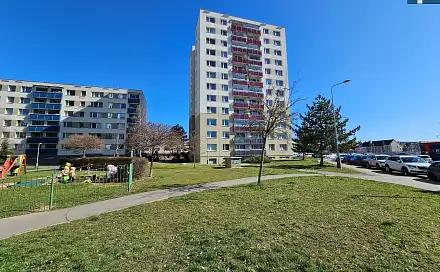 Prodej bytu 2+kk 48 m², náměstí Osvoboditelů, Praha 5 - Radotín