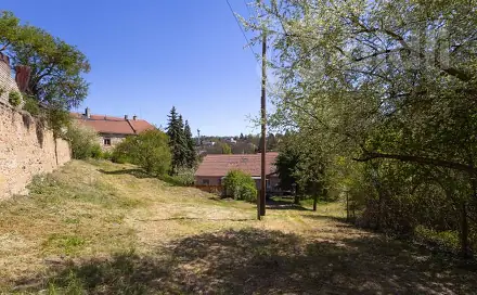 Prodej stavebního pozemku 1 321 m², Únětice, okres Praha-západ