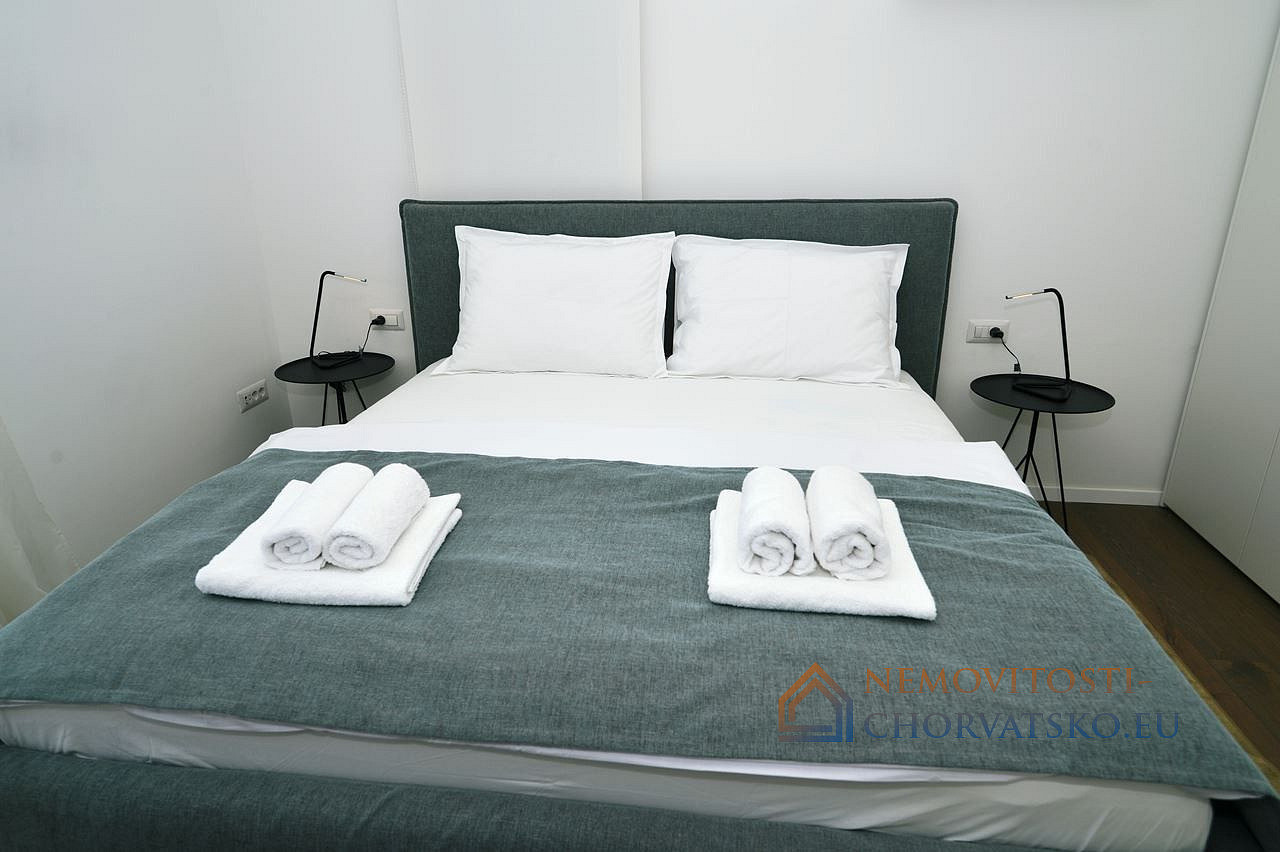 Prodej bytu 1+kk 144 m² – další