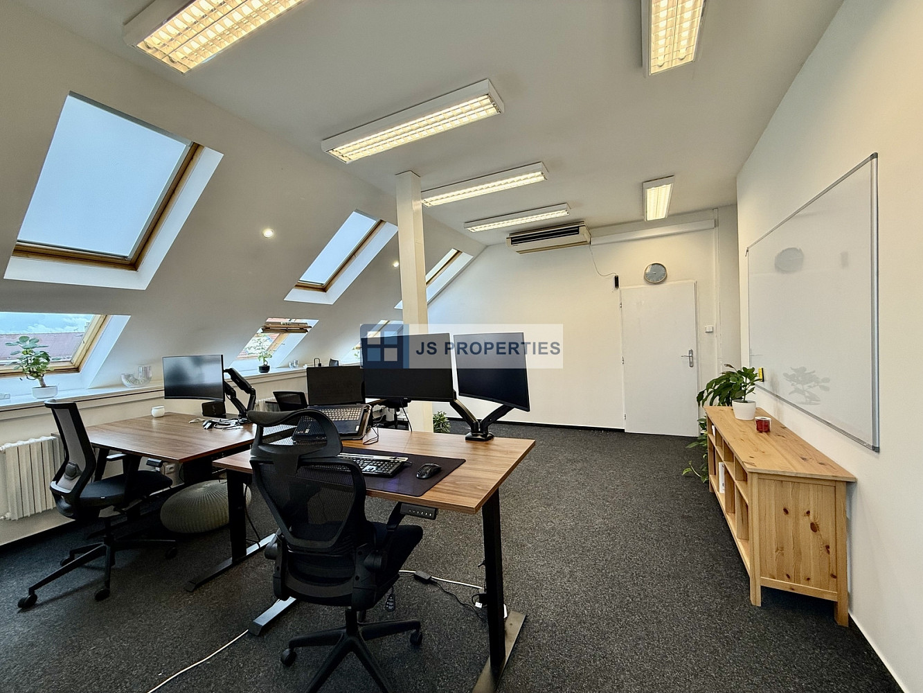 Pronájem kanceláře 47 m² — photo 3