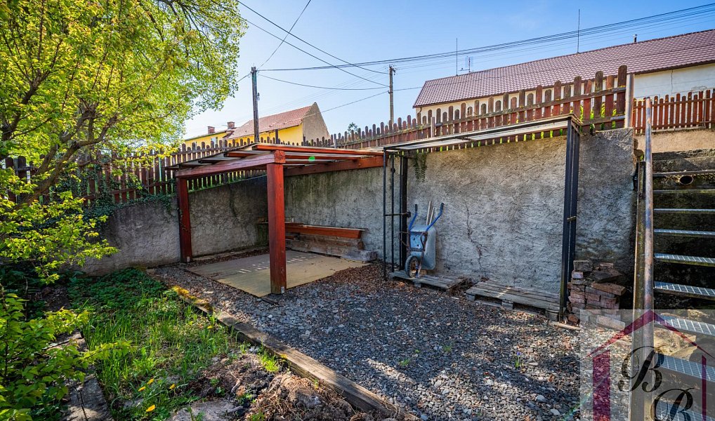 Prodej domu 219 m² s pozemkem 445 m², Dobrovice – náhled fotky 23
