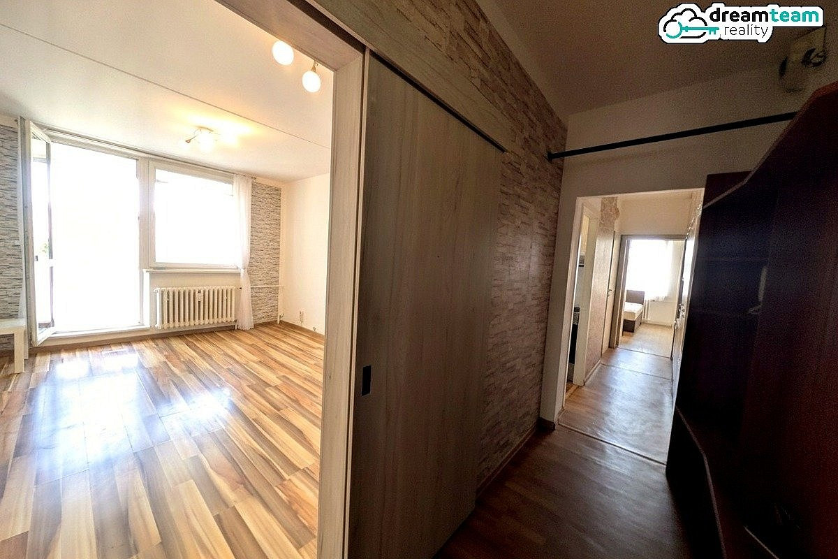 Pronájem bytu 3+1 60 m² – pohled 6