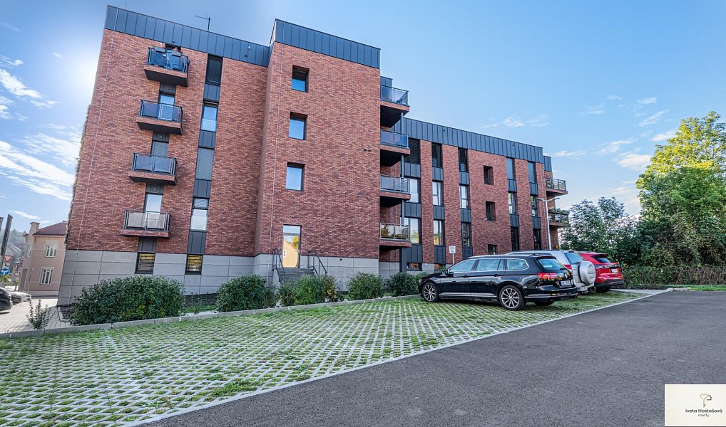 Pronájem bytu 2+kk 44 m², Hořovice – náhled fotky 9