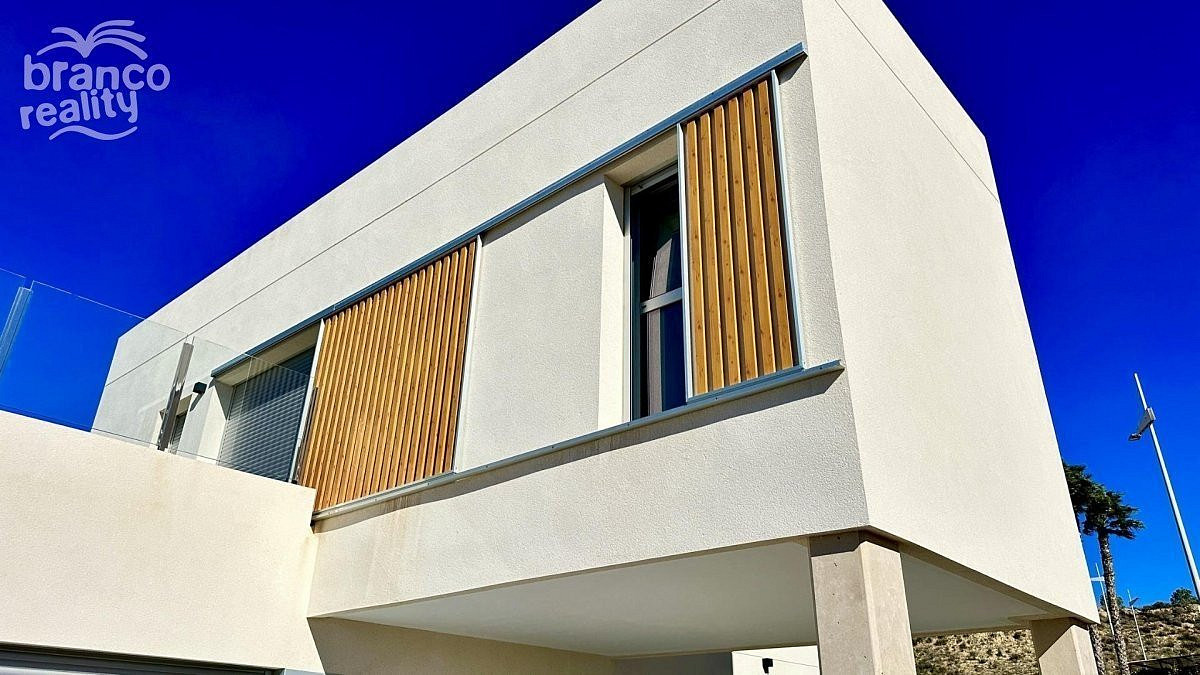 Prodej domu 235 m² s pozemkem 420 m² — photo 3