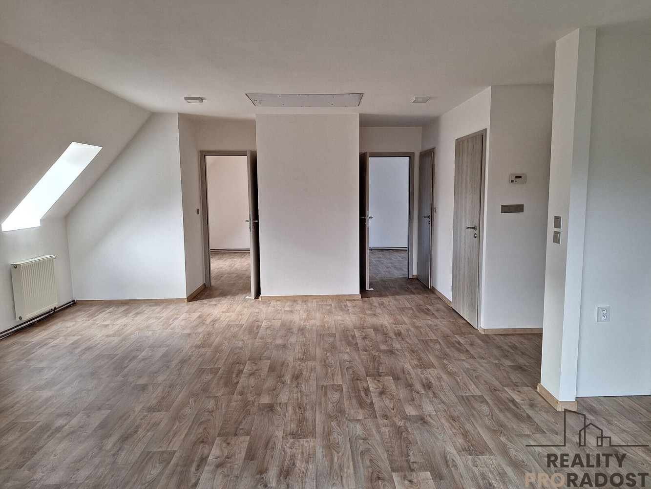 Pronájem bytu 3+kk 83 m² – fotografie 4