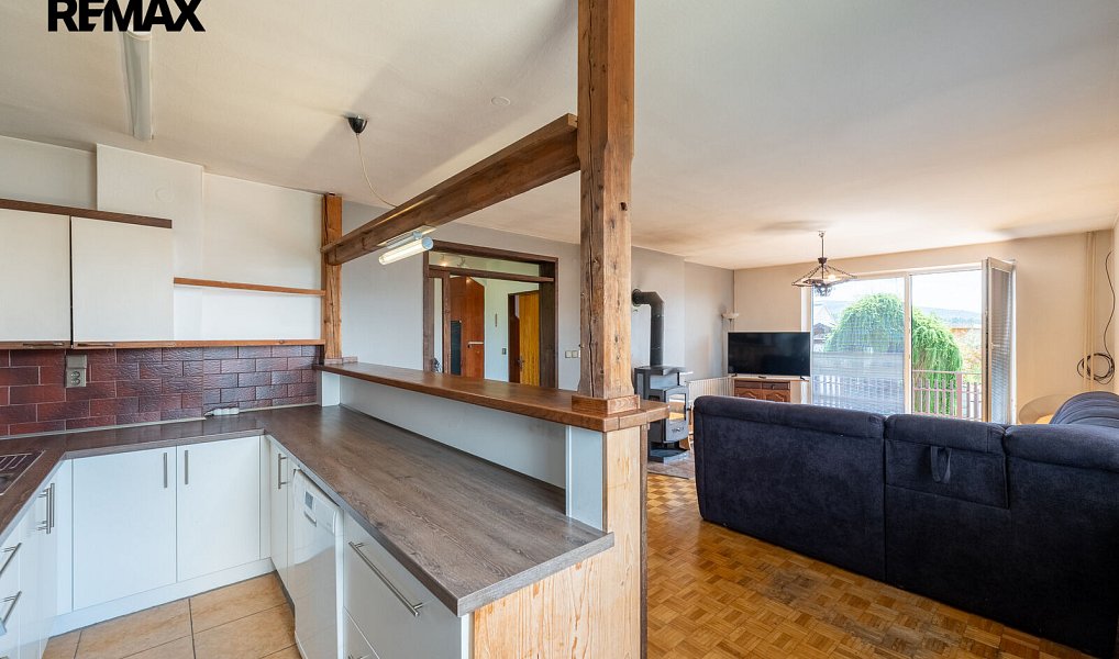 Prodej domu 408 m² s pozemkem 843 m², Pozlovice – náhled fotky 9