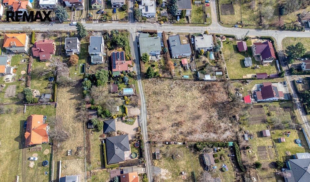 Prodej stavebního pozemku 860 m², Týnec nad Labem – náhled fotky 5