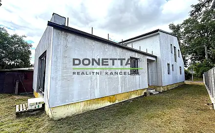Prodej domu 218 m² s pozemkem 945 m², U Bylanky, Pardubice - Svítkov