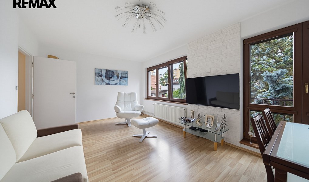 Prodej domu 209 m² s pozemkem 992 m², Praha – náhled fotky 8