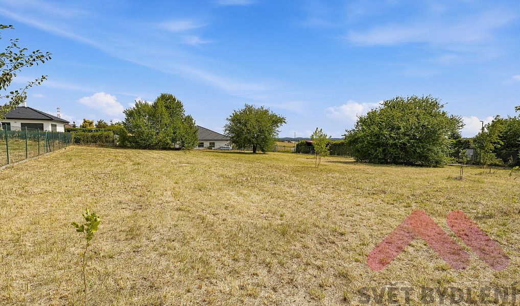 Prodej stavebního pozemku 1 597 m², Sulice – náhled fotky 10