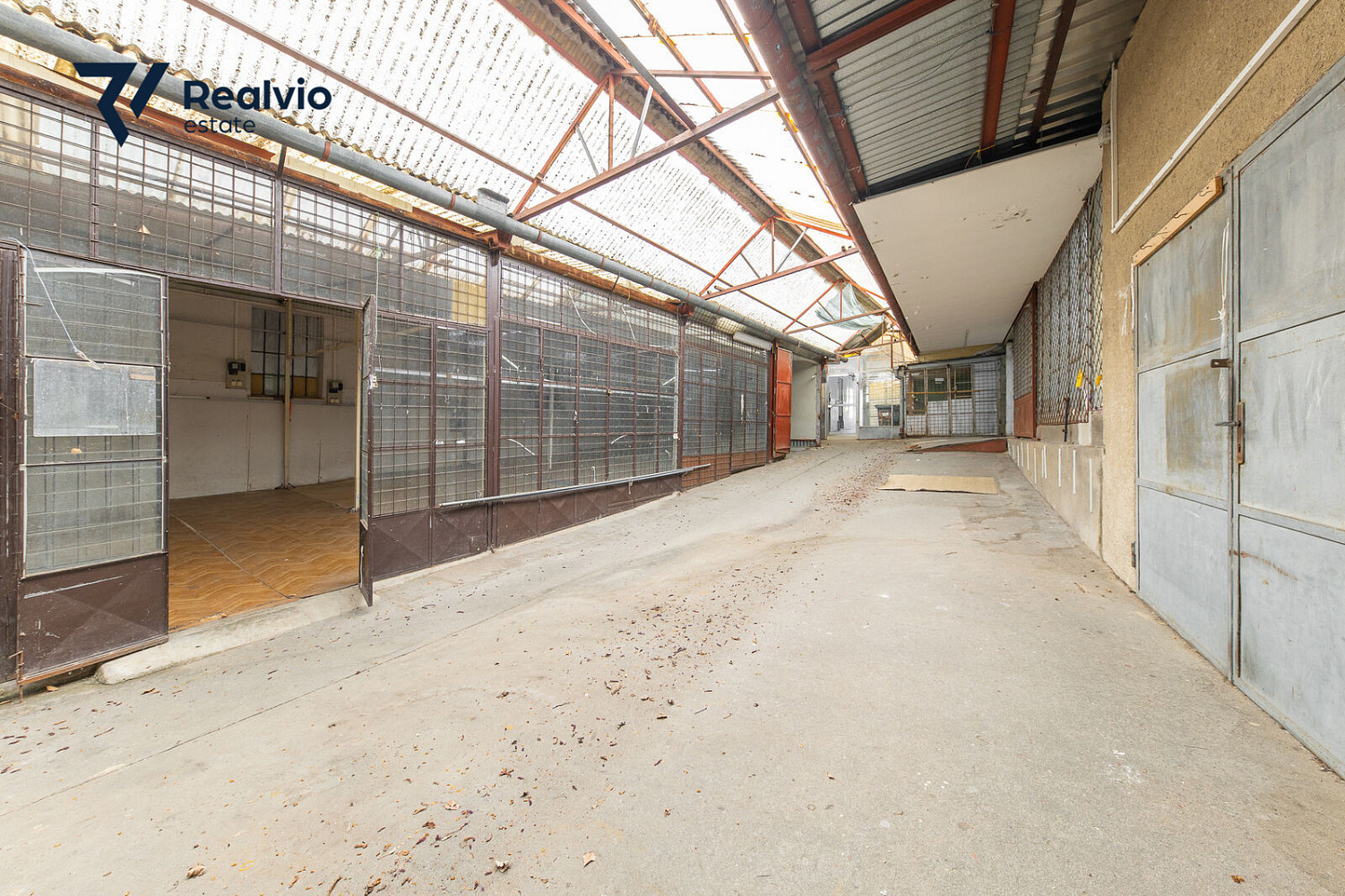 Pronájem obchodních prostor 30 m² – fotografie 2
