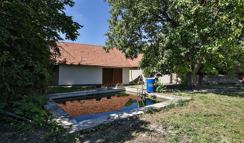 Prodej domu 213 m² s pozemkem 803 m², Chleby – náhled fotky 2