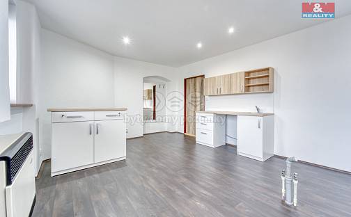 Pronájem obchodních prostor 20 m², nám. Osvobození, Kralovice, okres Plzeň-sever