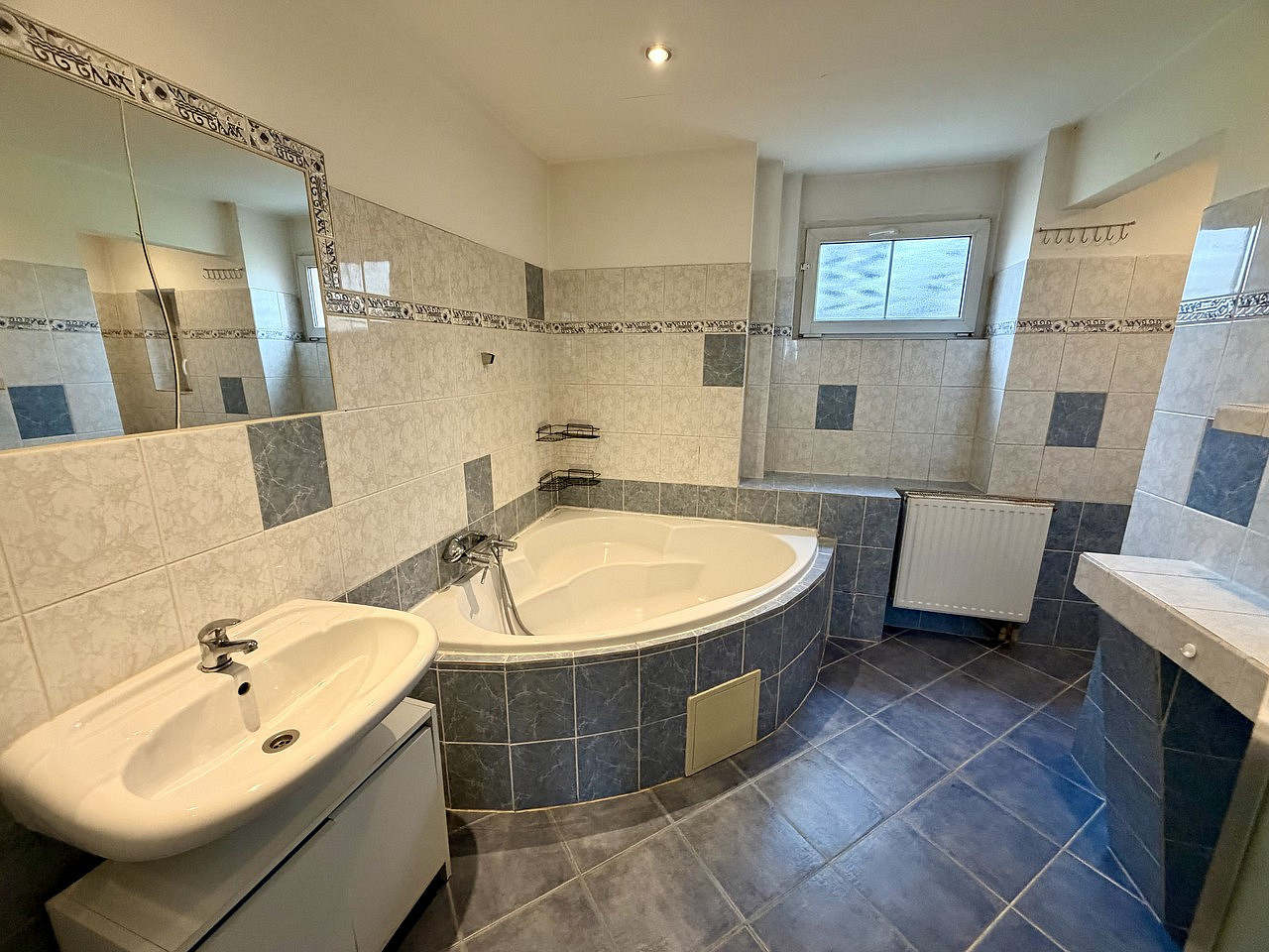 Prodej bytu 2+1 61 m² – fotografie 2