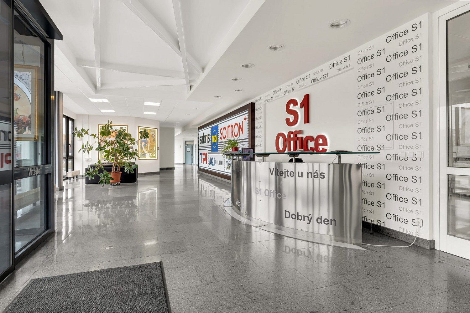 Pronájem kanceláře 479 m² – fotografie 2
