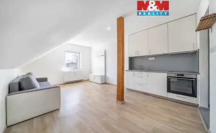 Pronájem bytu 1+kk 35 m²