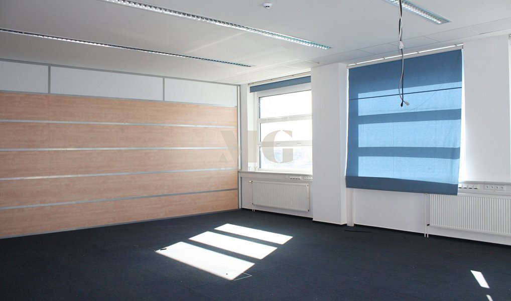 Pronájem obchodních prostor 111 m², Praha – náhled fotky 3