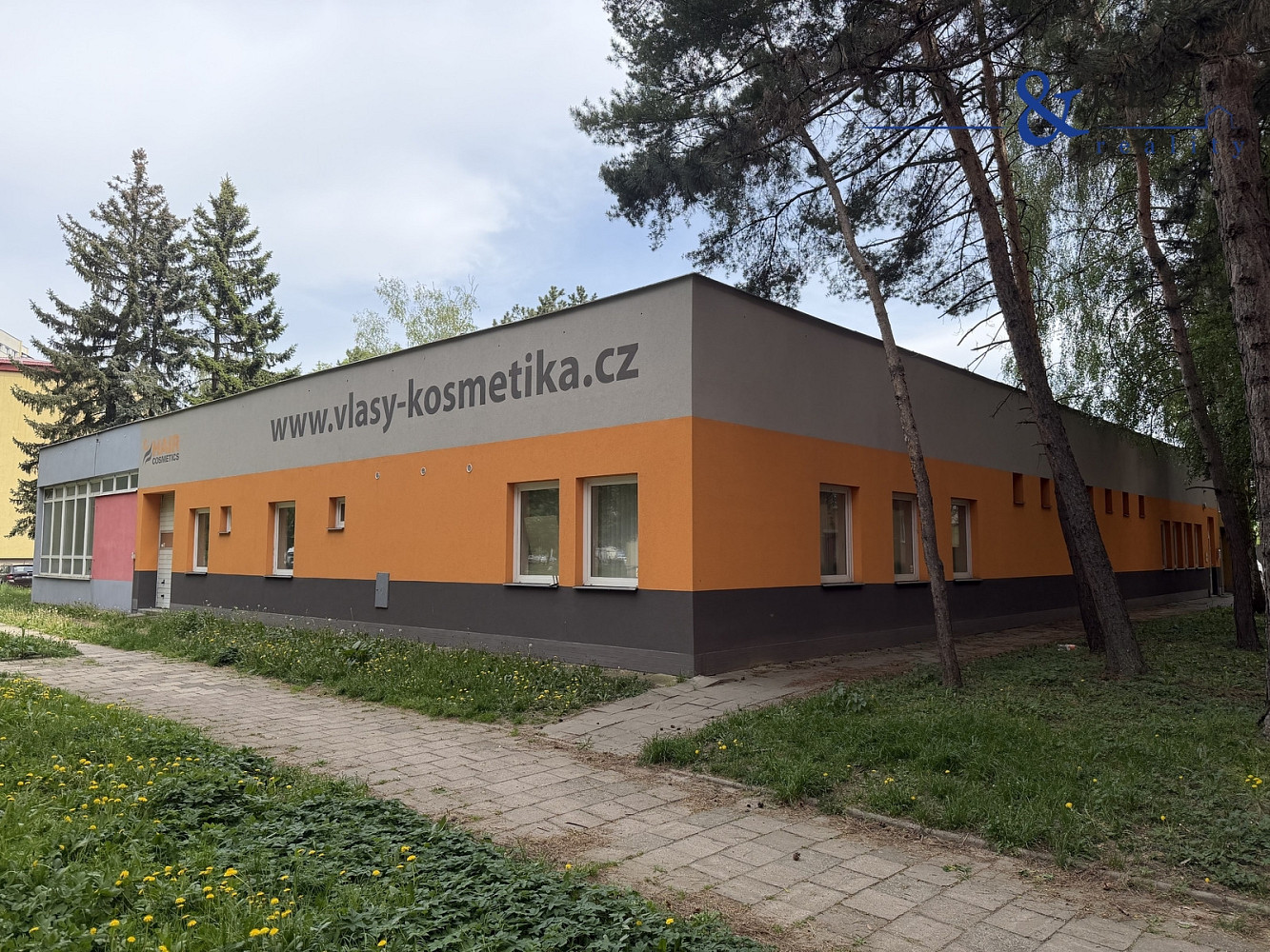 Prodej skladovacích prostor 568 m² – fotografie 2