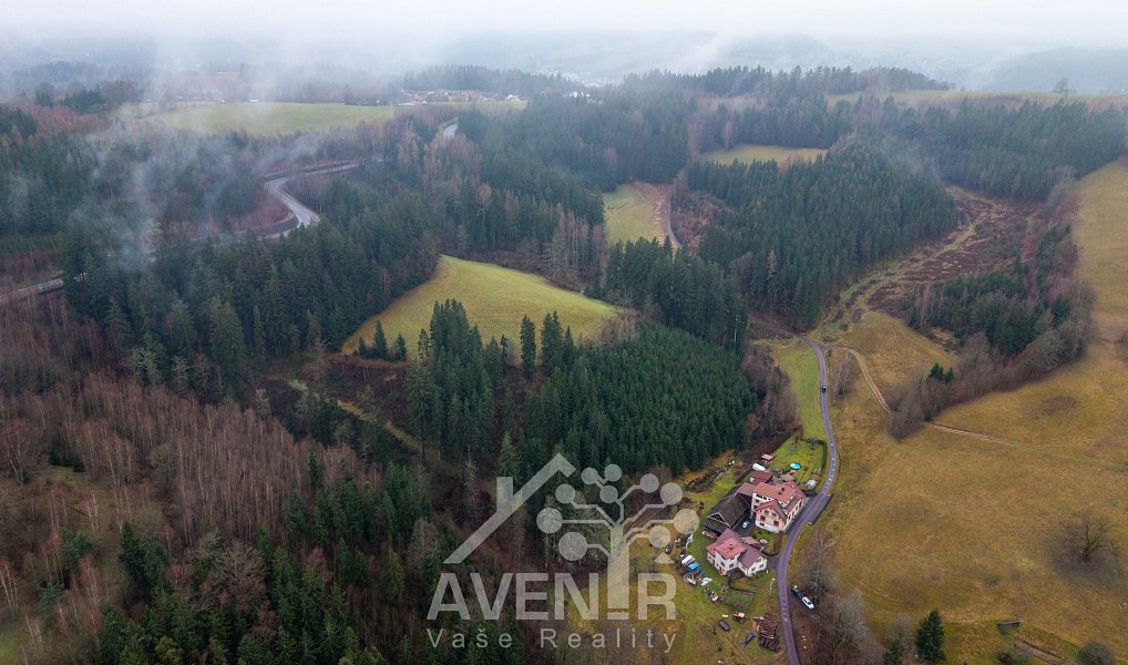 Prodej domu 244 m² s pozemkem 1 336 m², Bozkov – náhled fotky 12