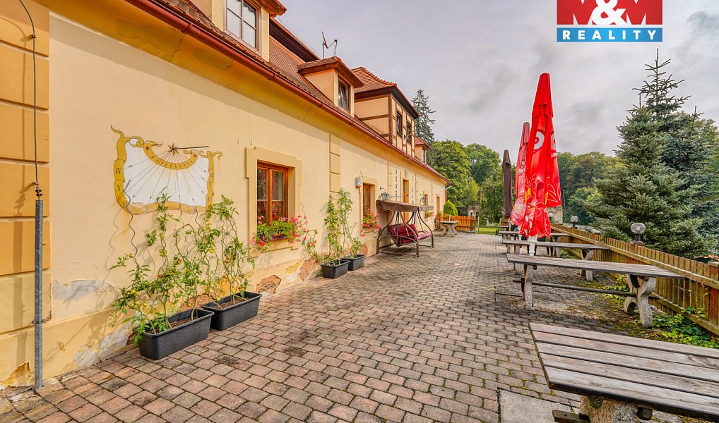 Prodej ubytovacího objektu 689 m², Žihle – náhled fotky 15