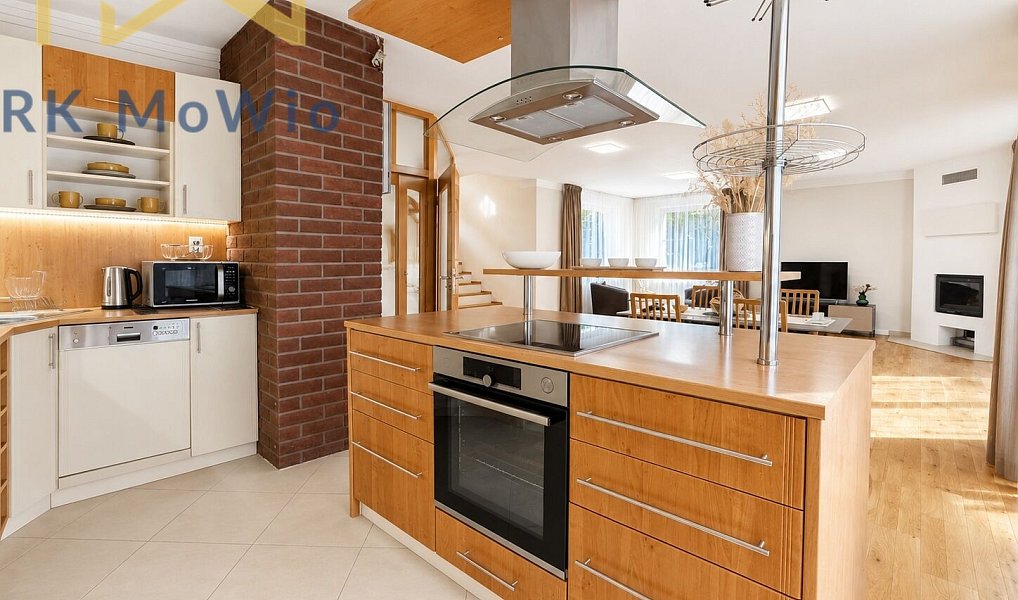 Pronájem domu 350 m² s pozemkem 330 m², Praha – náhled fotky 12
