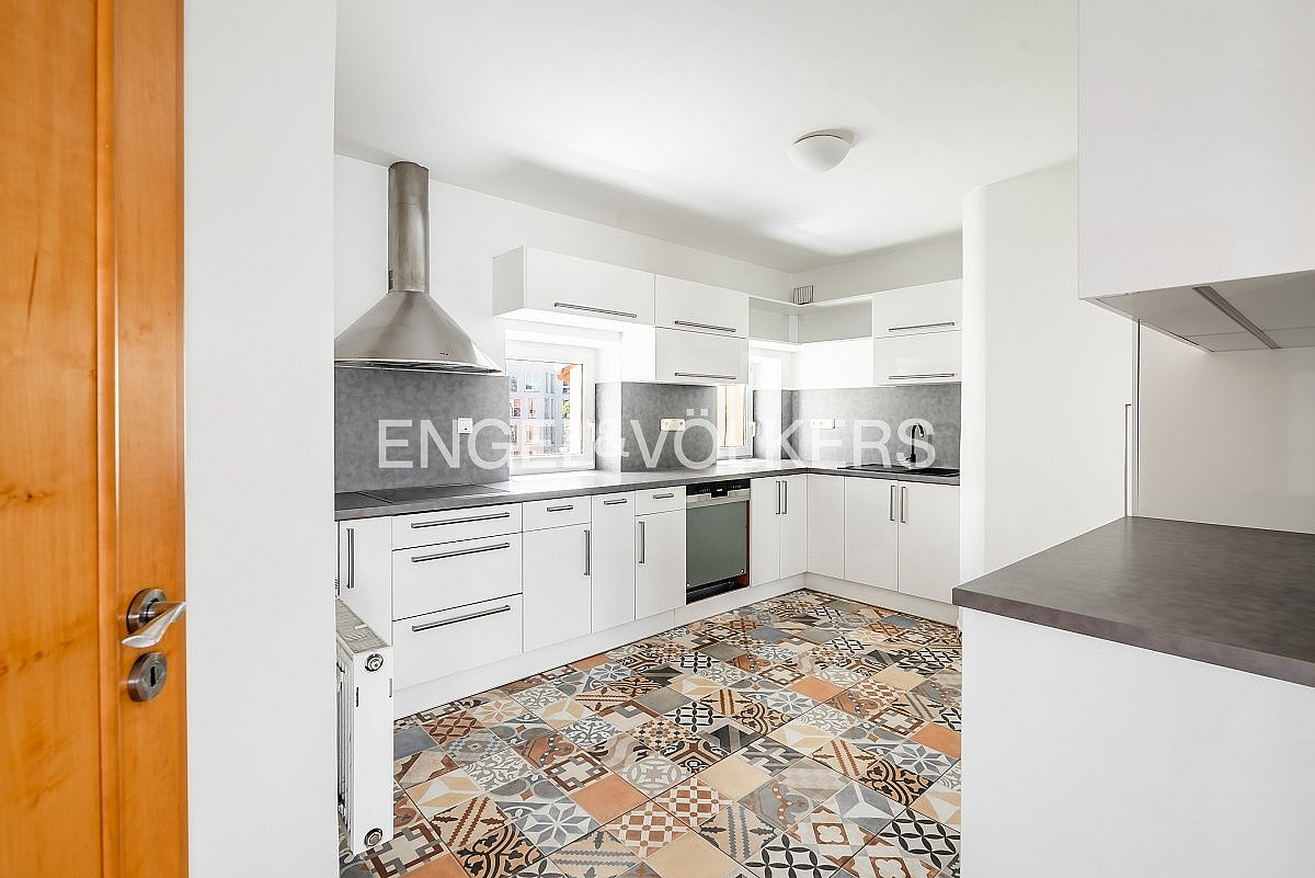 Prodej bytu 5+1 240 m² — photo 4
