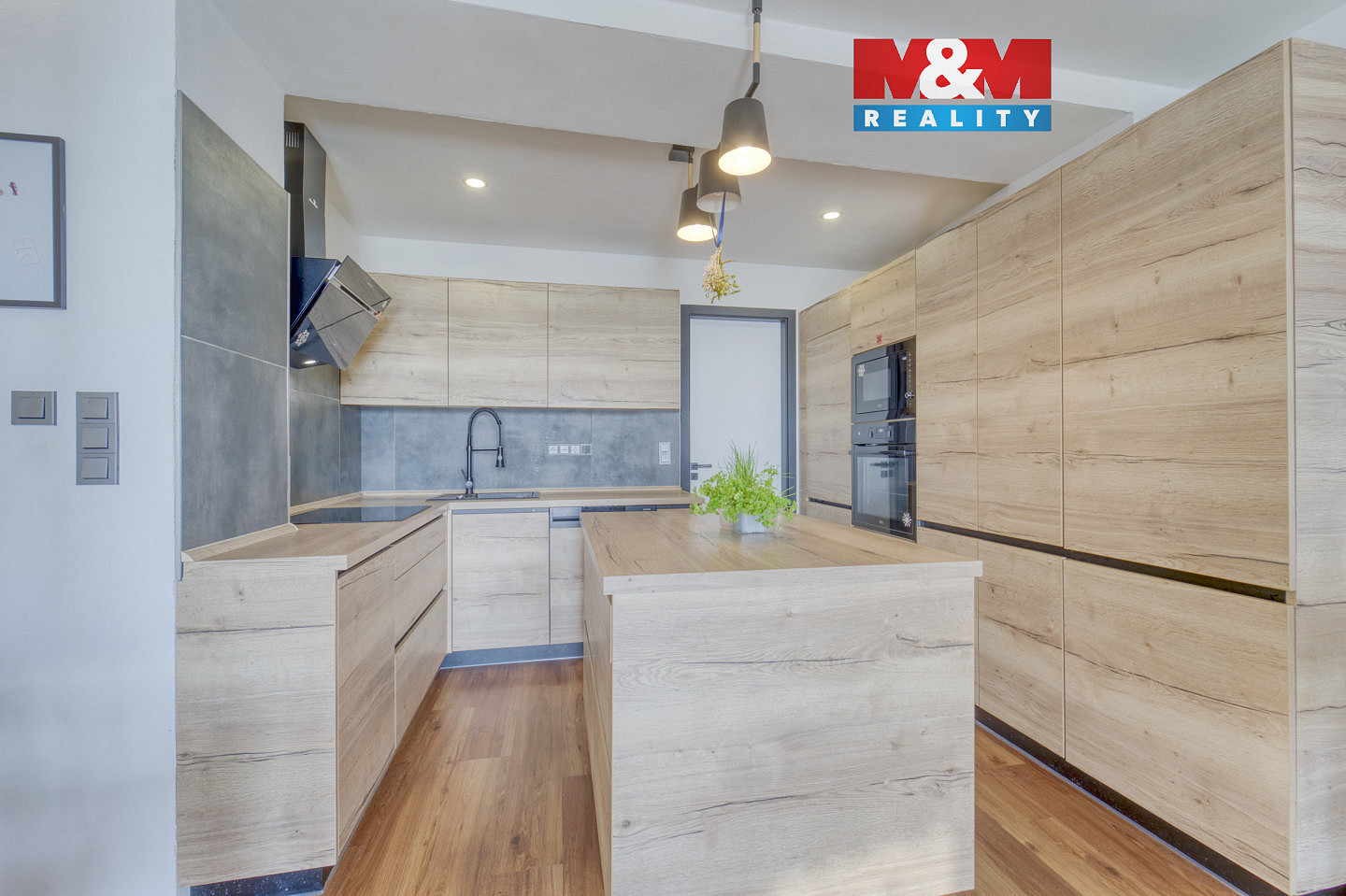 Prodej bytu 4+kk 74 m²