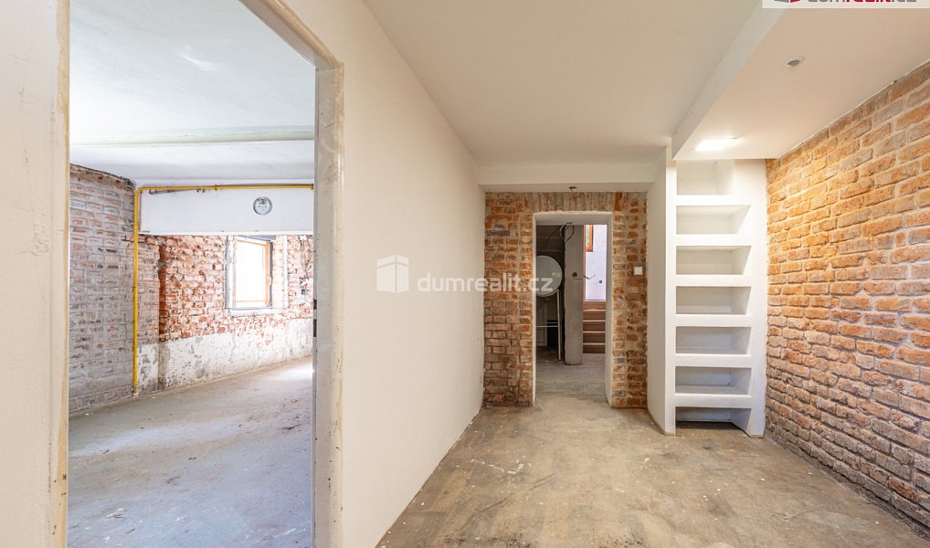 Prodej domu 300 m² s pozemkem 888 m², Sadov – náhled fotky 31