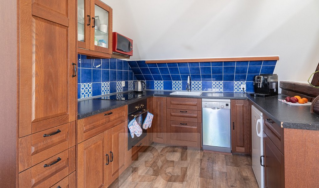 Prodej domu 197 m² s pozemkem 20 632 m², Cvikov – náhled fotky 32