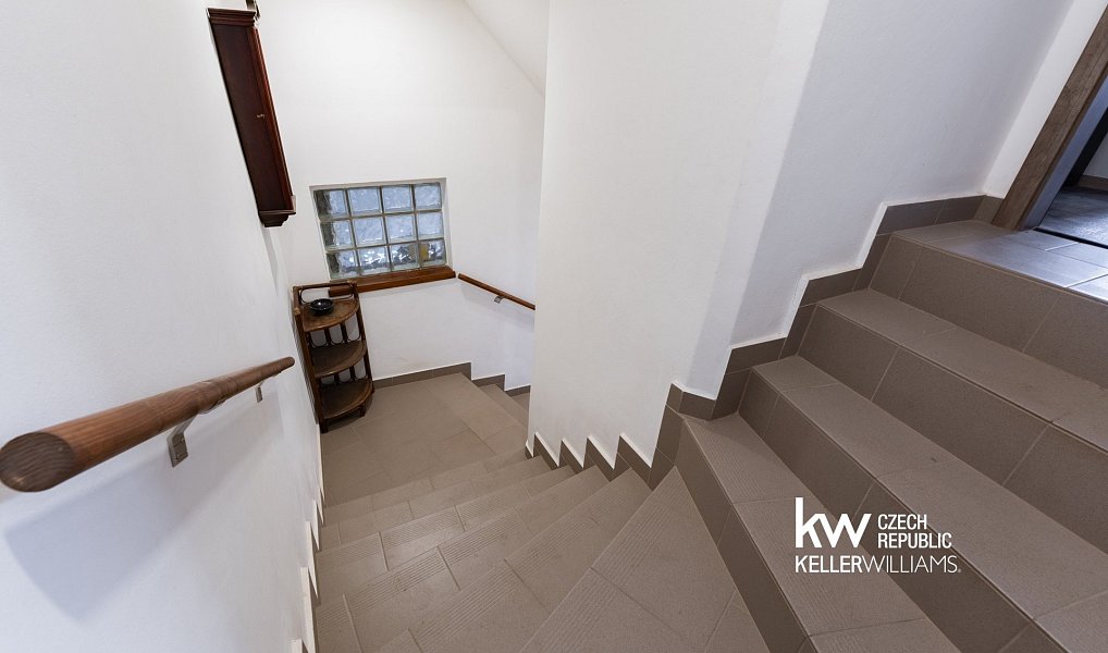Prodej domu 176 m² s pozemkem 469 m², Dubí – náhled fotky 37