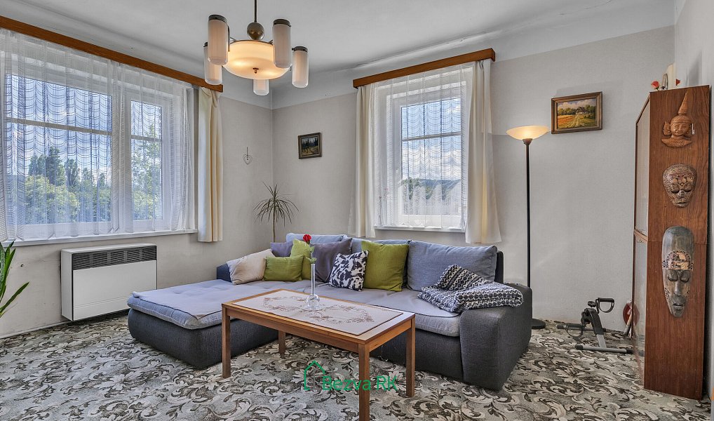 Prodej domu 140 m² s pozemkem 1 042 m², Beroun – náhled fotky 3
